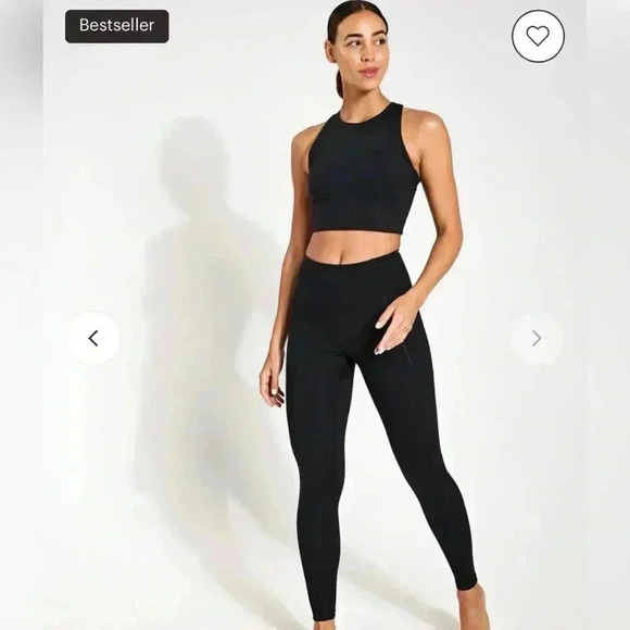 Girlfriend Collective
Compressive High Waisted Legging - Black Size M - Picture 2 of 5